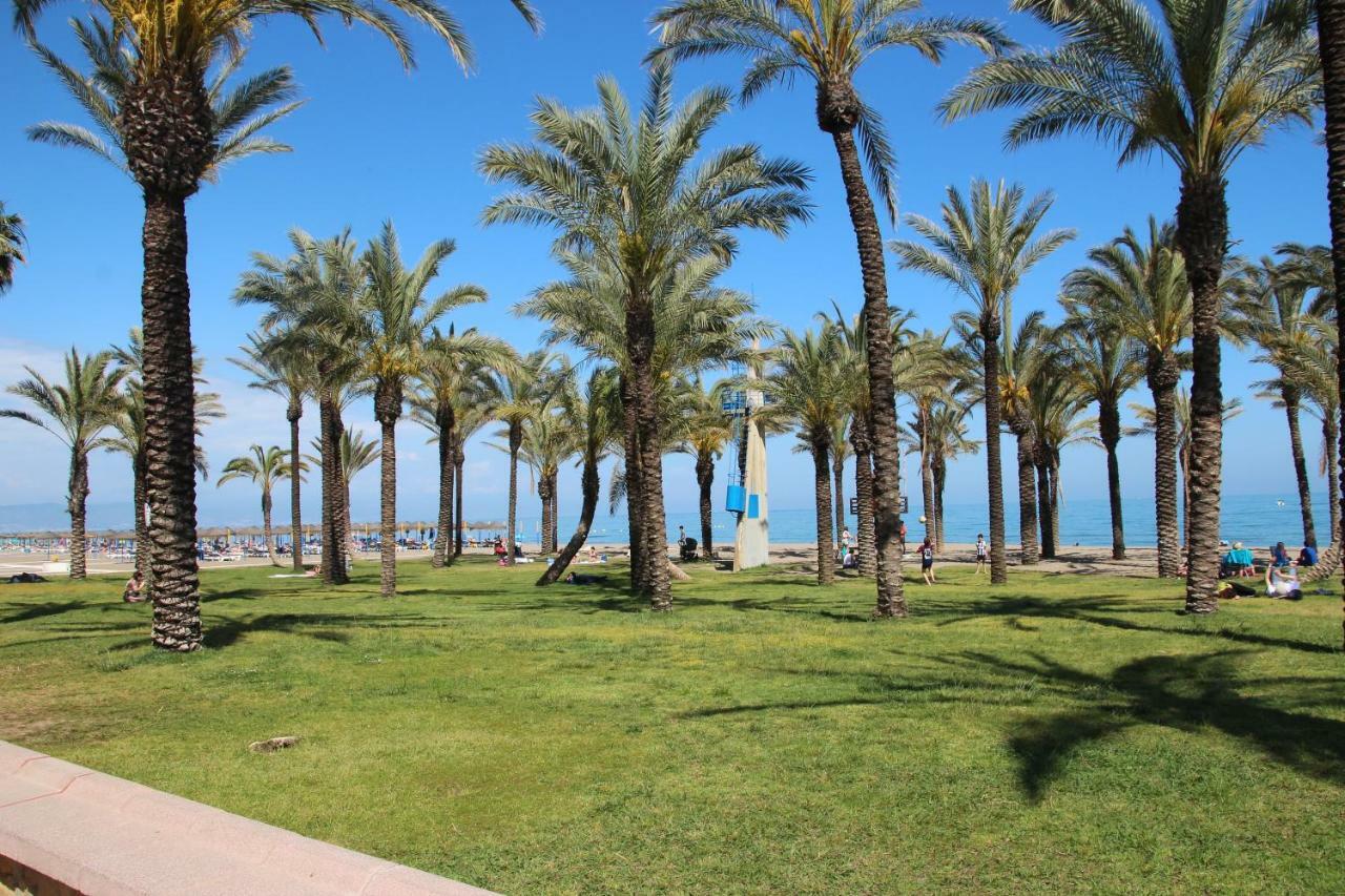 Carihuela Beach Torremolinos Exterior foto
